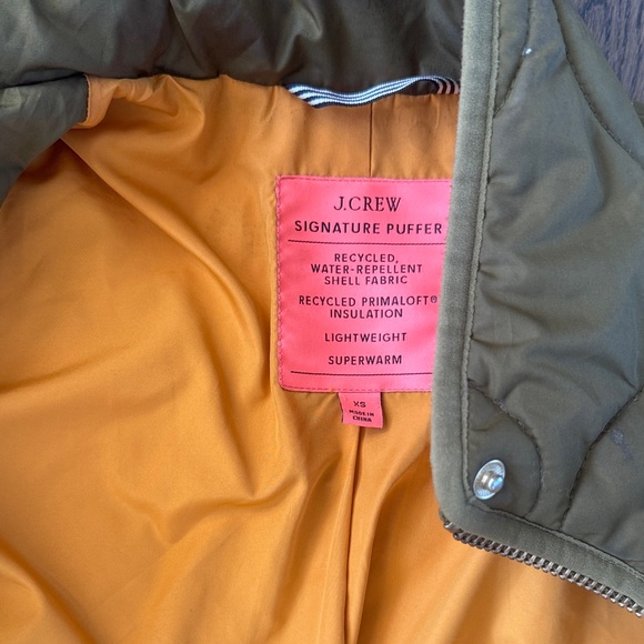 J. Crew women’s  Quilted Puffer Jacket in Olive - Picture 2 of 3